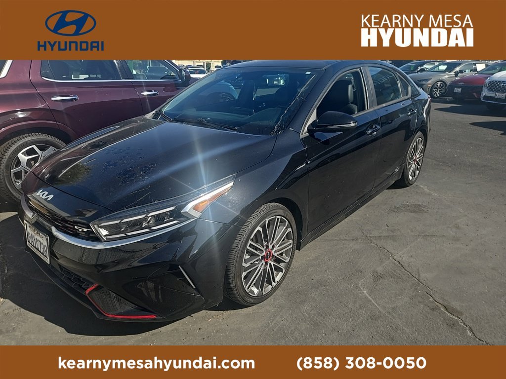 Used 2022 Aurora Black Pearl Kia GT image 13