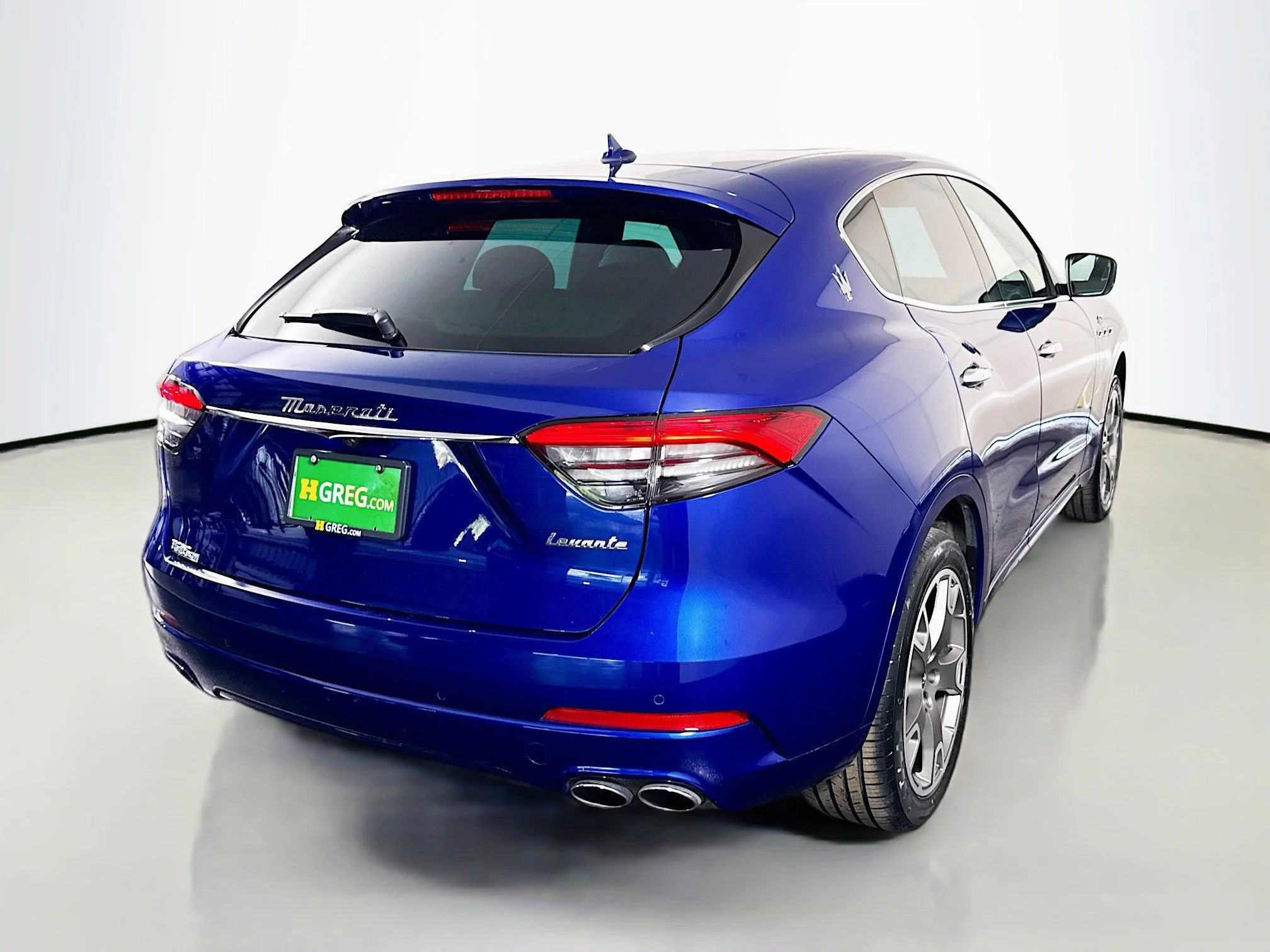 Used 2023 Blu Emozione Metallic Maserati GT image 7