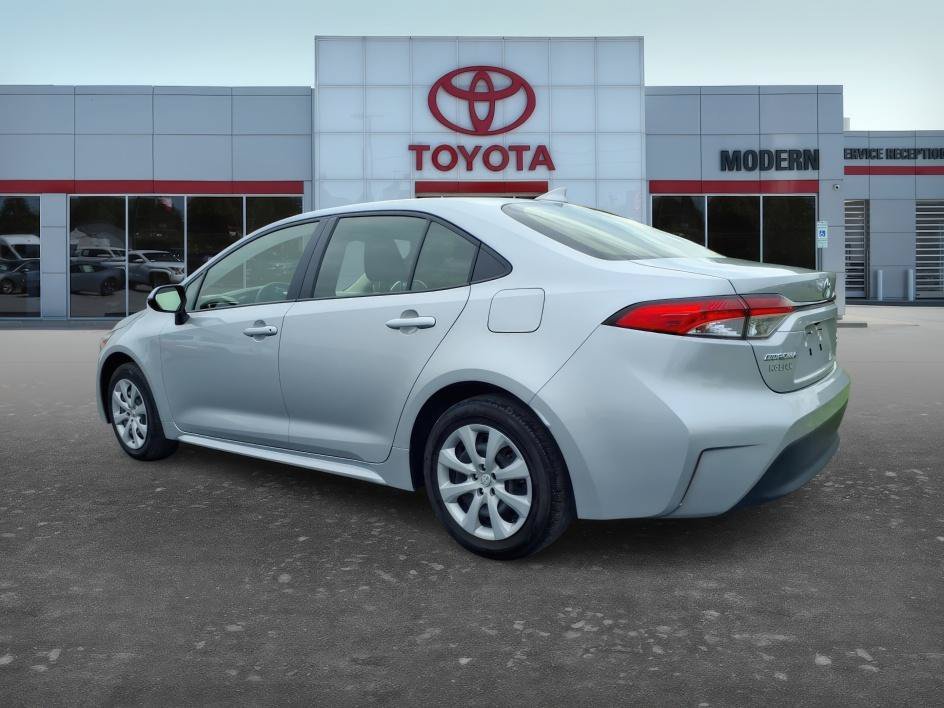 Used 2024 Classic Silver Metallic Toyota Hybrid LE image 3
