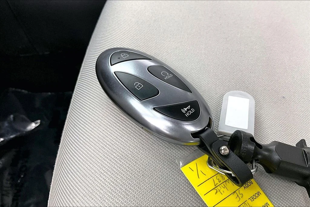 Certified Used 2025 White Pearl Hyundai SE image 11
