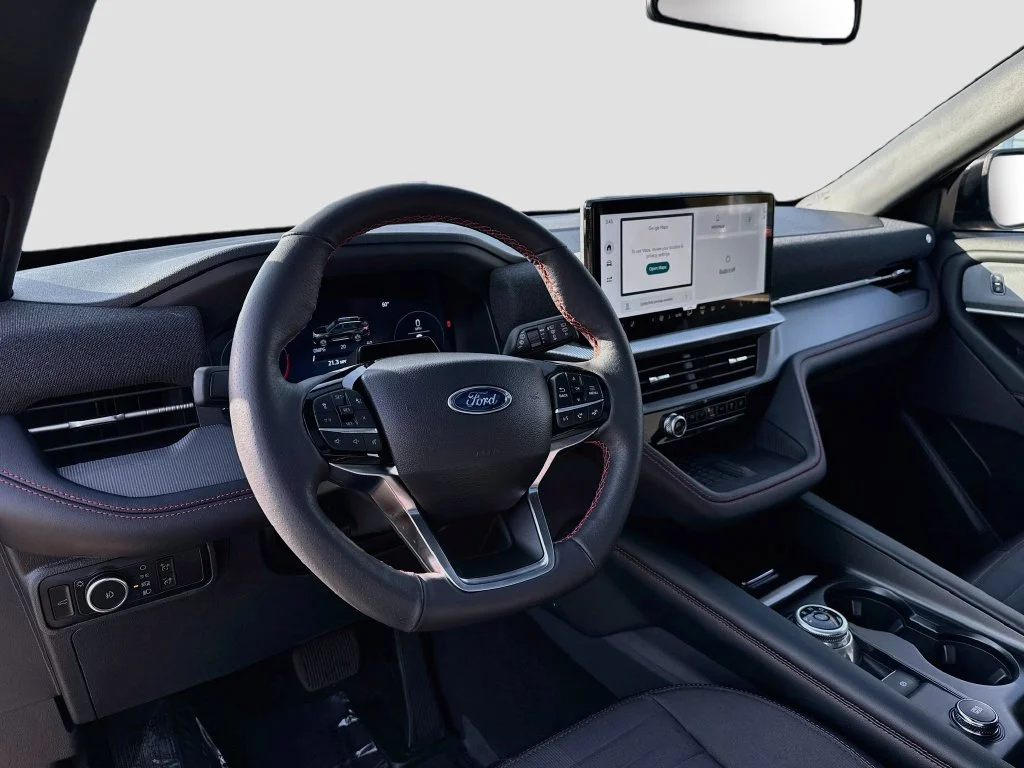 Certified Used 2025 Black Metallic Ford ST-Line image 9