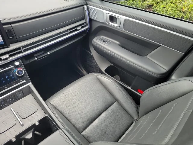 2024 Hyundai Santa Fe Limited - Photo 10