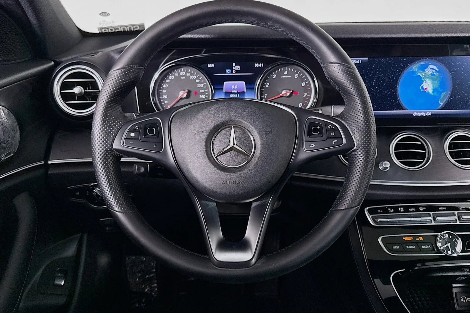Used 2017 Polar White Mercedes-Benz E 300 Luxury image 18
