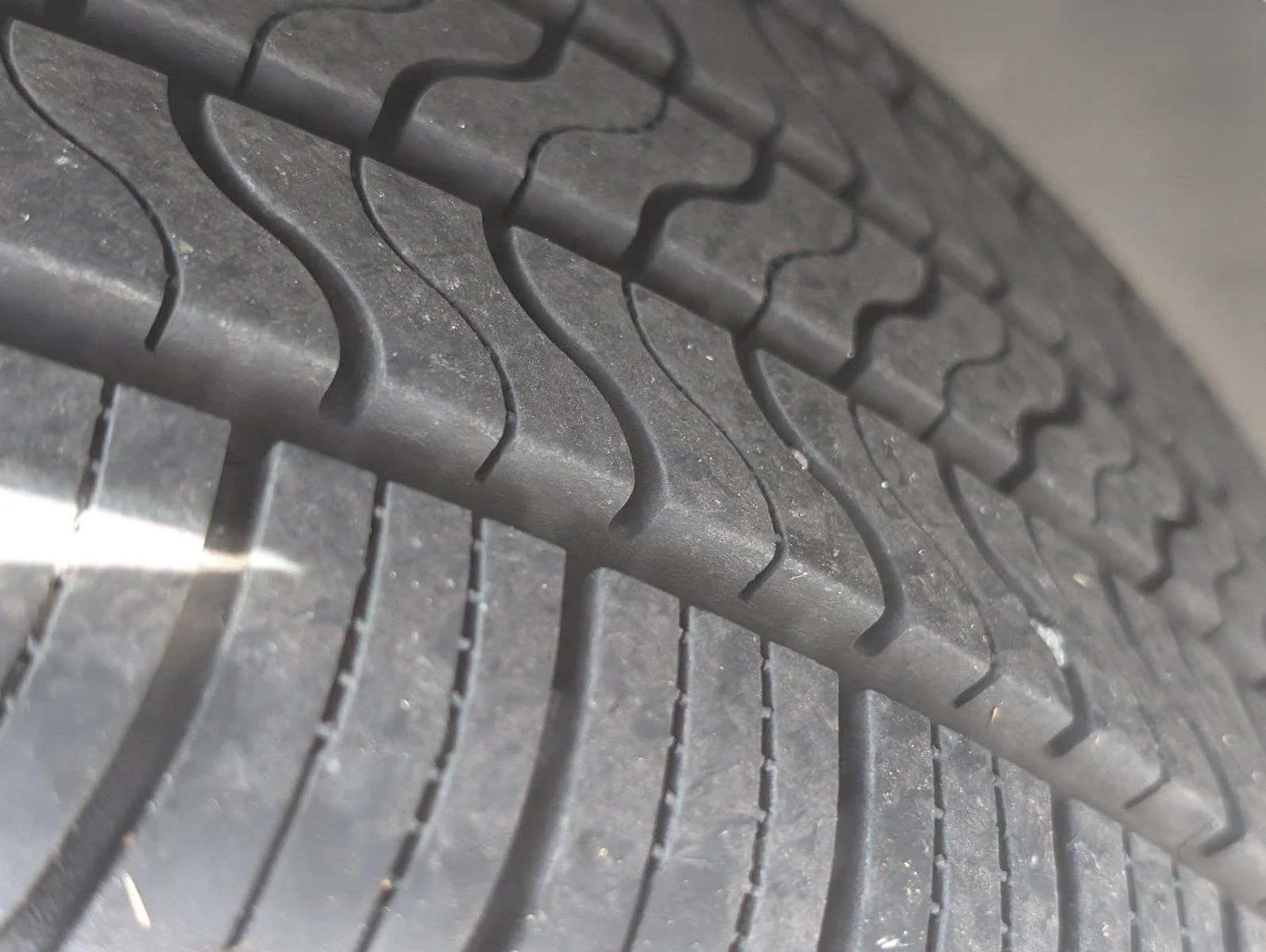 Used 2024 Steel Graphite Hyundai SEL 7P image 10
