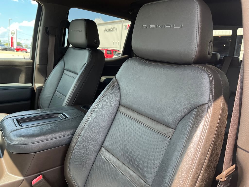 Used 2020 White GMC Denali image 13