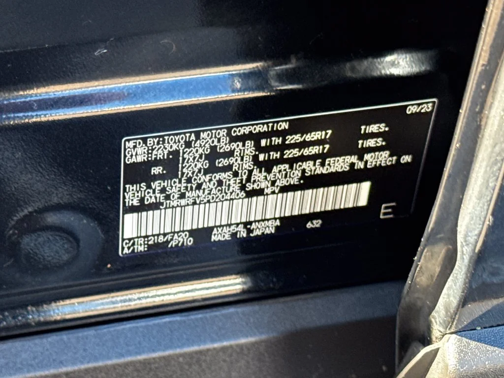 Used 2023 Black Toyota XLE image 48