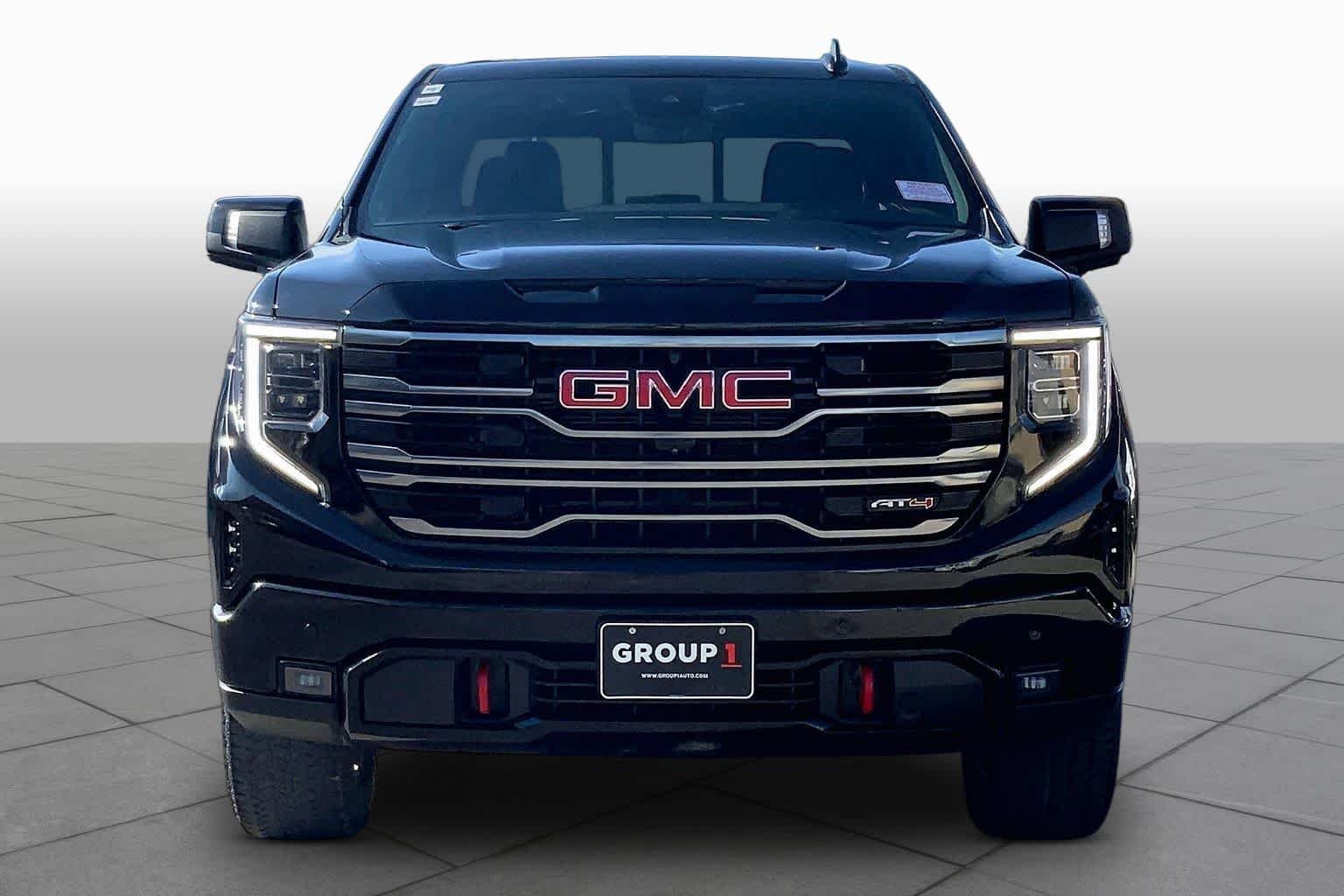 Used 2025 Onyx Black GMC AT4 image 4