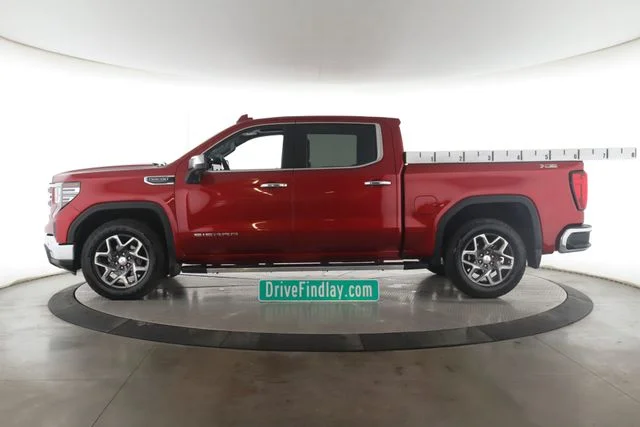 Used 2024 Red GMC SLT image 9