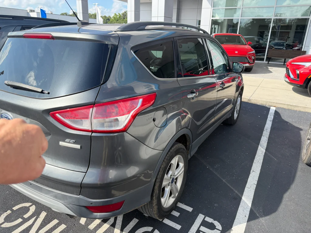Used 2016 Gray Ford SE image 6