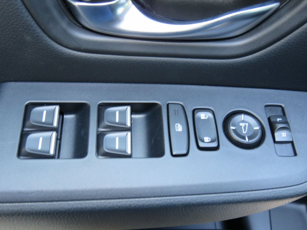2025 Honda Pilot EX-L - Photo 18