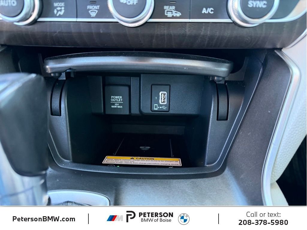Used 2018  Honda Touring image 21