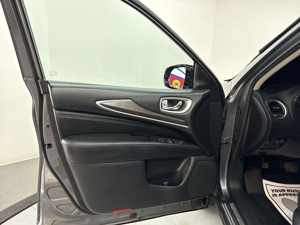 Used 2016 Graphite Shadow INFINITI Base image 14