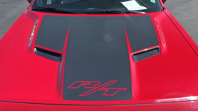 Used 2016 Redline Red Tricoat Pearl Dodge R/T Plus image 9