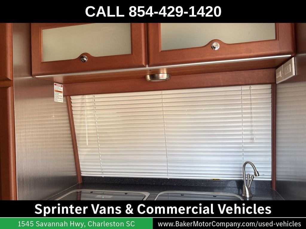 Used 2016 Gray Mercedes-Benz Road Trek image 8