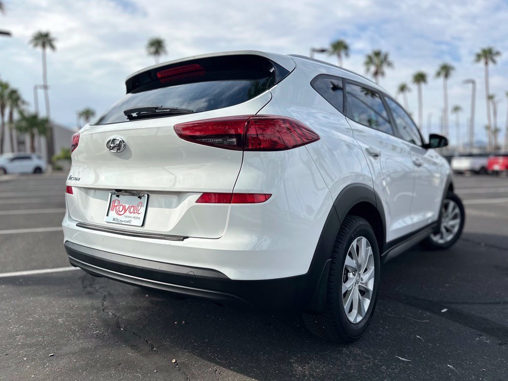Used 2019 White Hyundai Value image 2