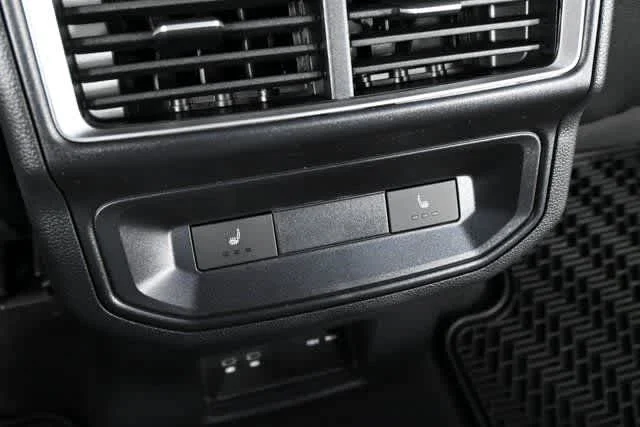 New 2026 Pure Gray Volkswagen 2.0T SEL image 30