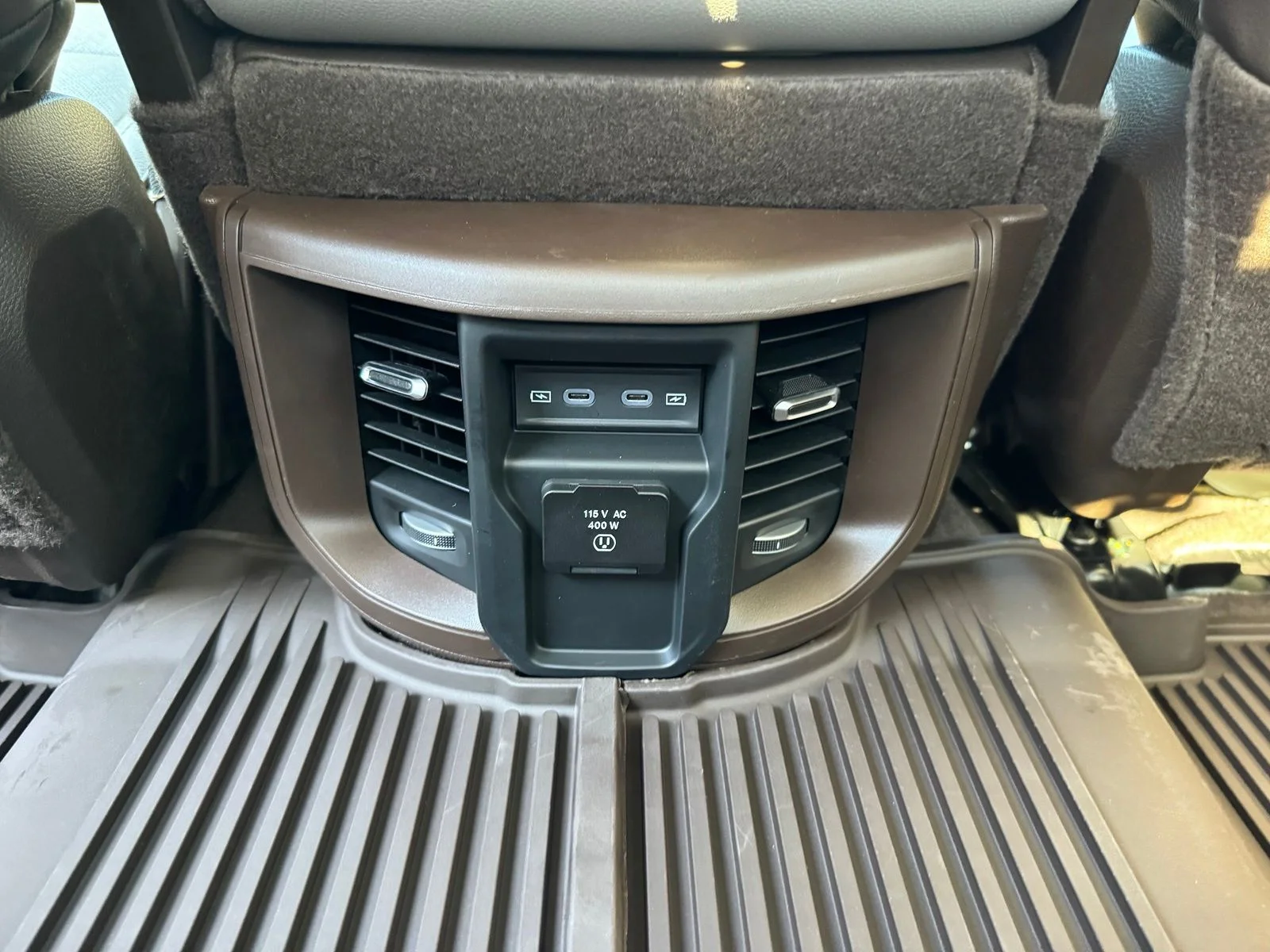 New 2026 Bright White Clear-Coat Exterior Paint RAM Laramie image 33