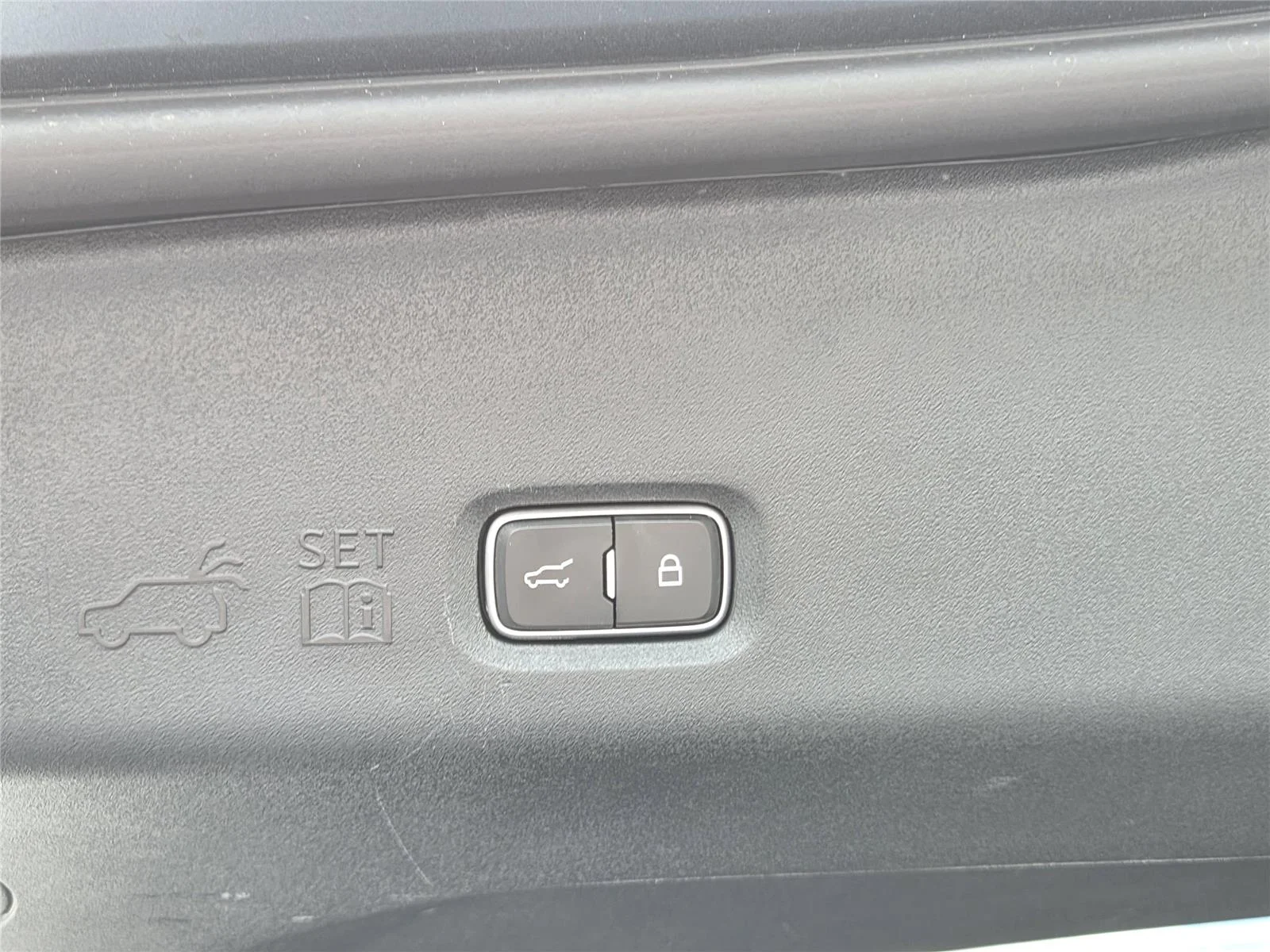 Used 2025 Stone Blue Ford Platinum image 30