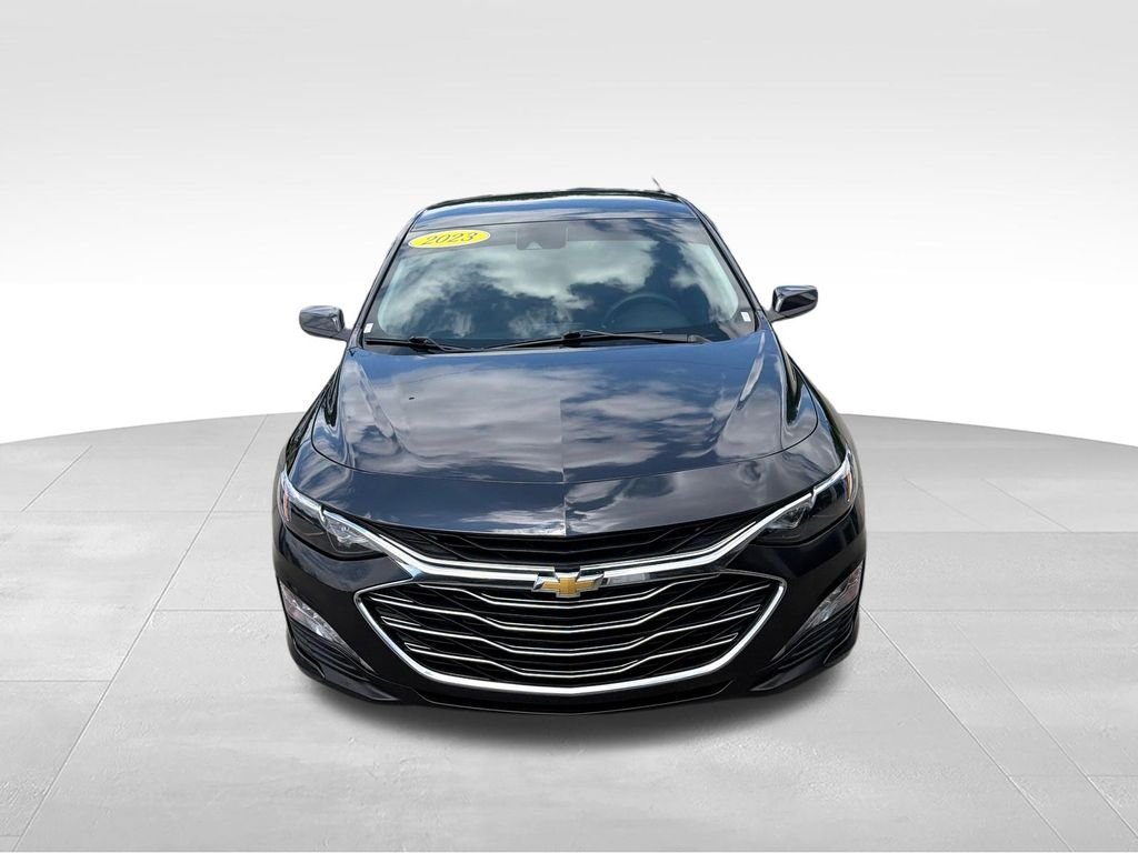 Used 2023 Gray Chevrolet LT image 8