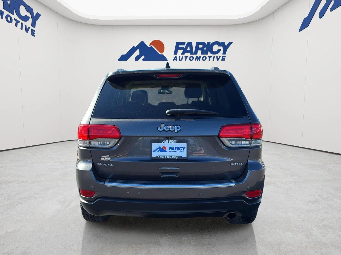 Used 2016 Granite Crystal Metallic Clearcoat Jeep Limited image 7