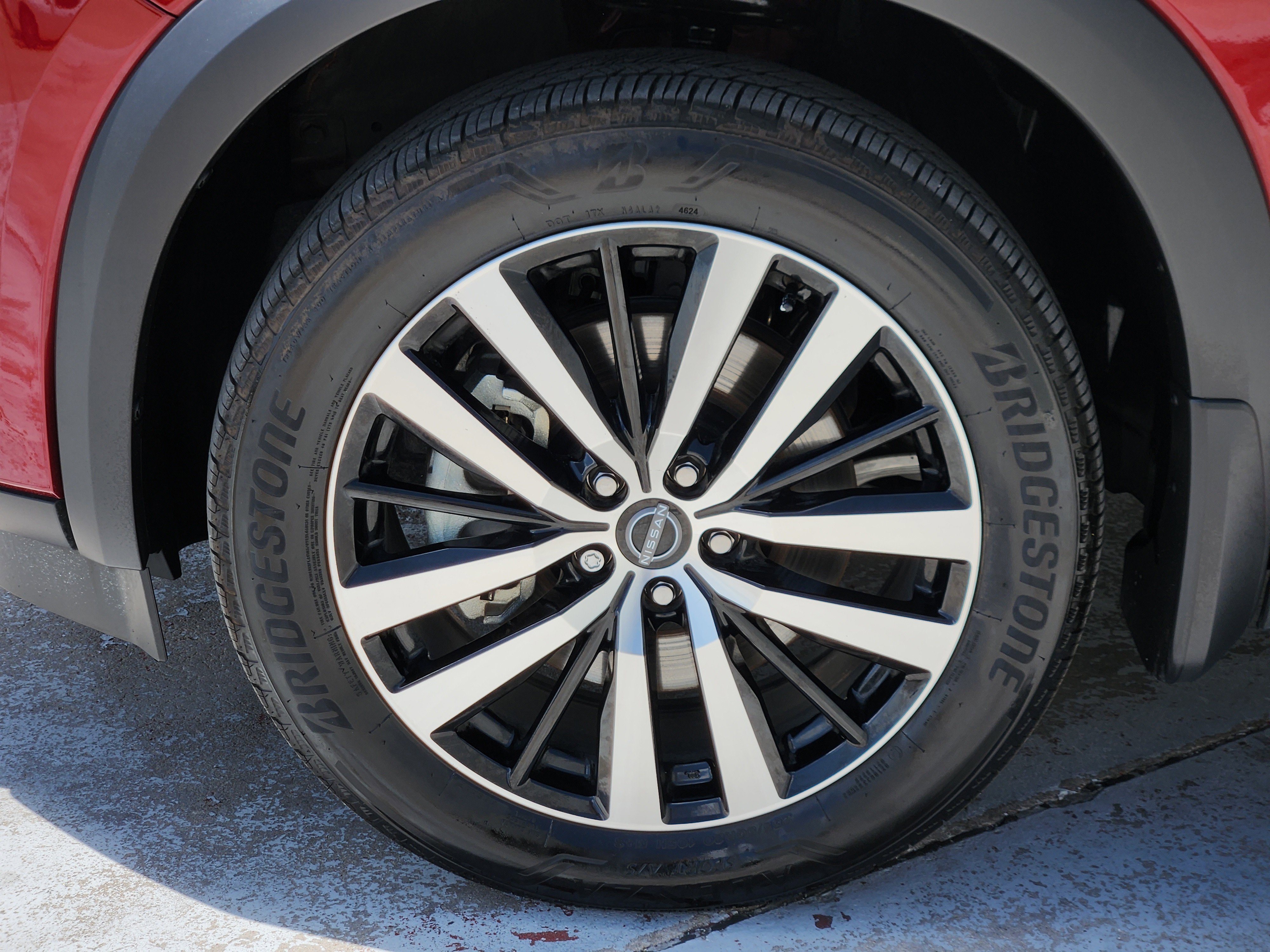 Used 2025 Scarlet Ember Tintcoat/Super Black Nissan Platinum image 14