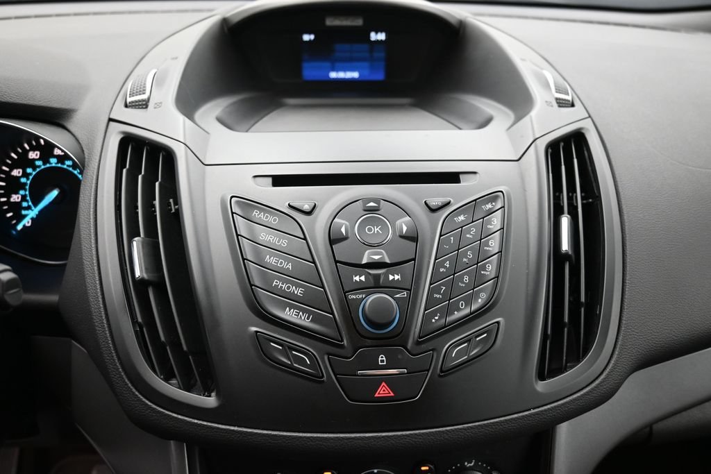 Used 2015 Blue Ford SE image 28