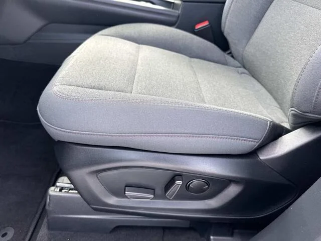 2025 Ford Explorer Active - Photo 16