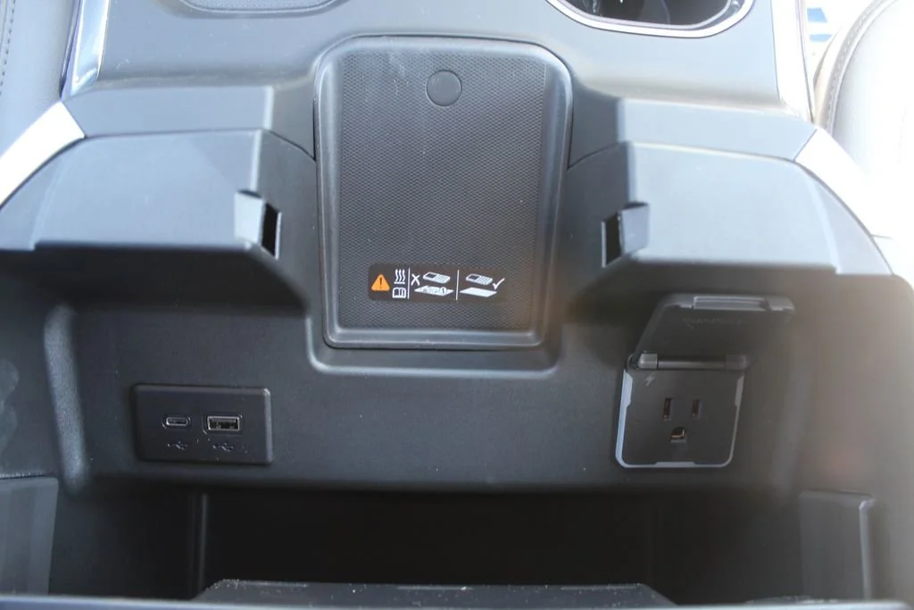 New 2026 Glacier White Tricoat GMC SLT image 14