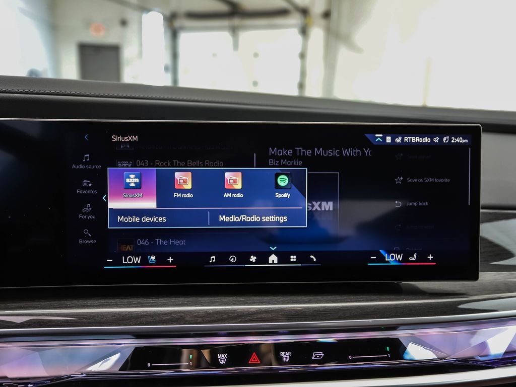 New 2026 Black Sapphire Metallic BMW 740i xDrive image 17