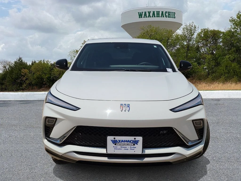 Used 2024 White Buick Sport Touring image 2