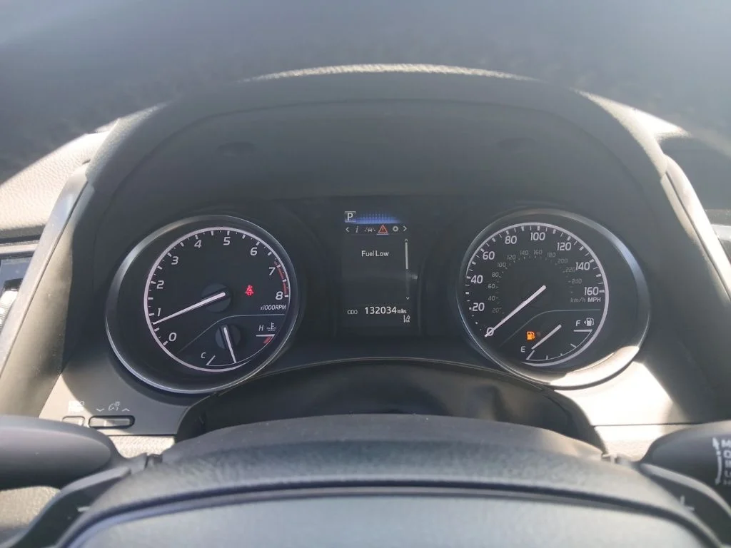 Used 2022 Gray Toyota SE image 14