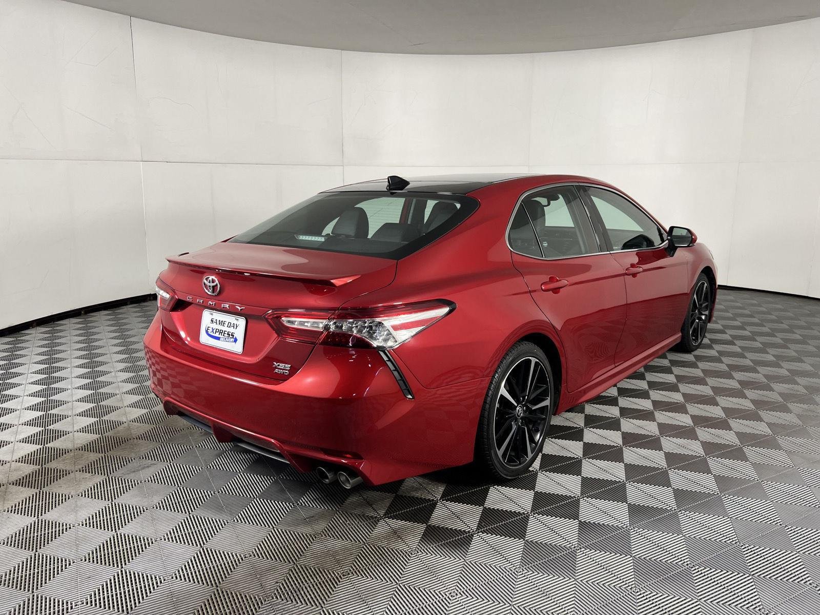 Used 2020 Supersonic Red Toyota XSE image 10