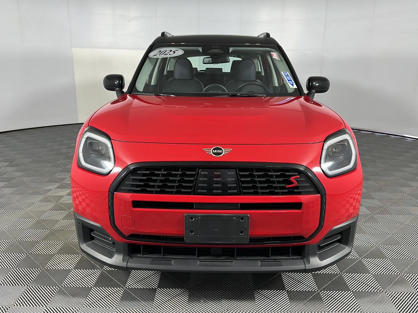 Certified Used 2025 Chili Red II MINI S image 6
