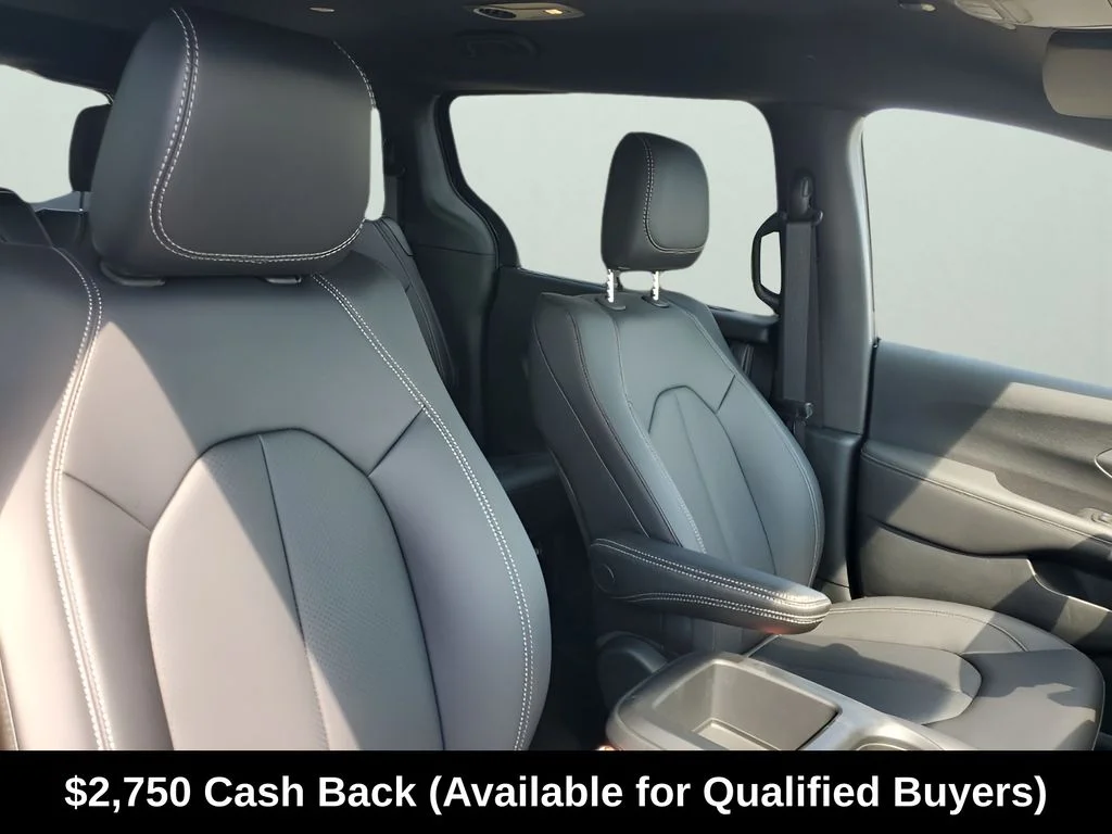 2026 Chrysler Voyager LX - Photo 18