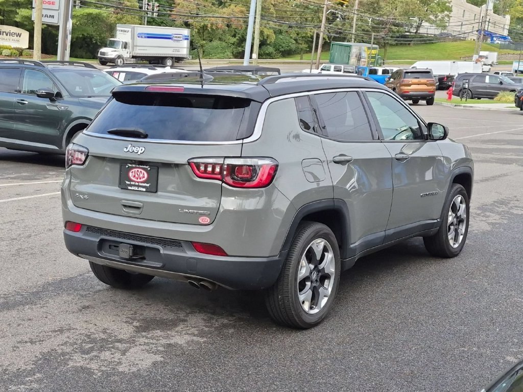 Used 2020 Gray Jeep Limited image 3