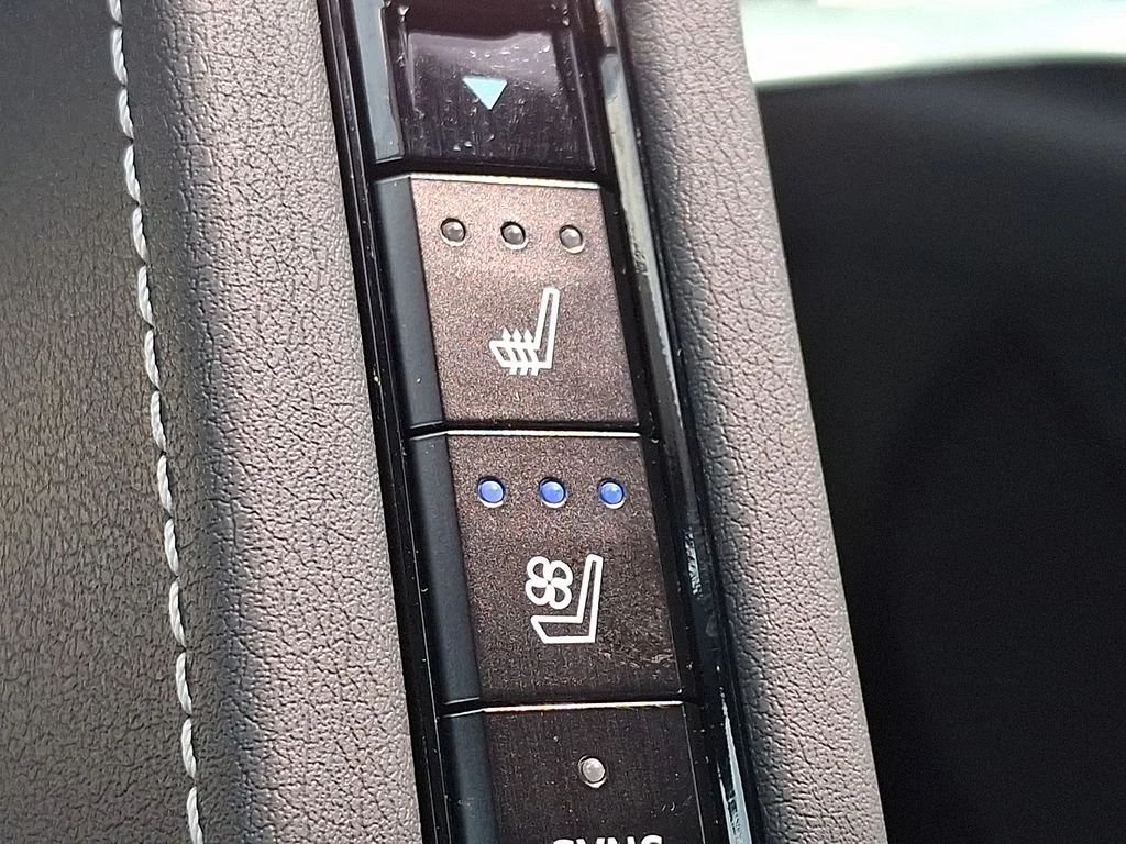 2024 Chevrolet Corvette 2LT - Photo 23