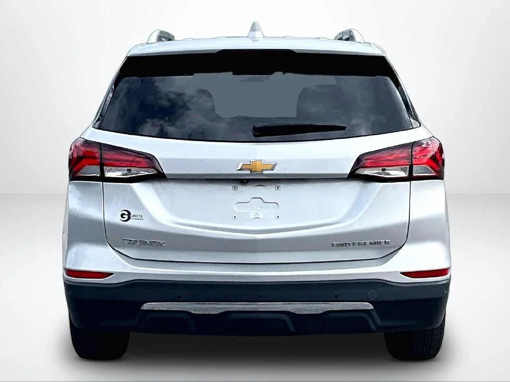 Used 2022 Silver Chevrolet Premier image 5