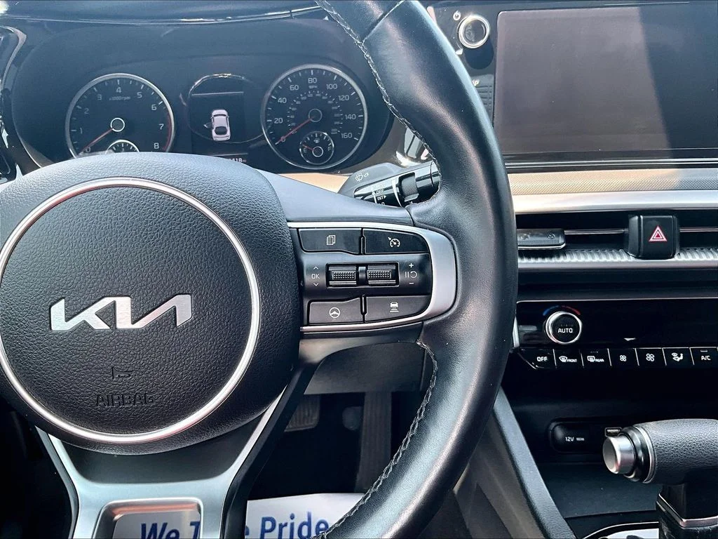 Used 2024 Gray Kia GT-Line image 18