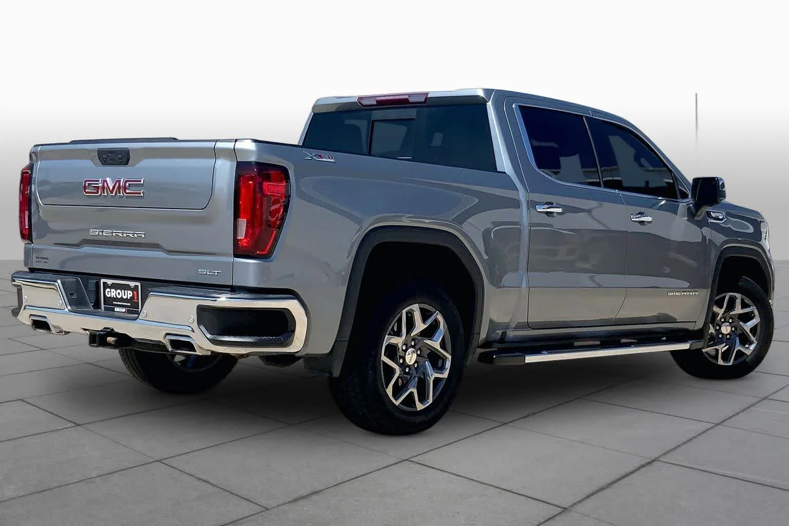 Used 2024 Sterling Metallic GMC SLT image 13