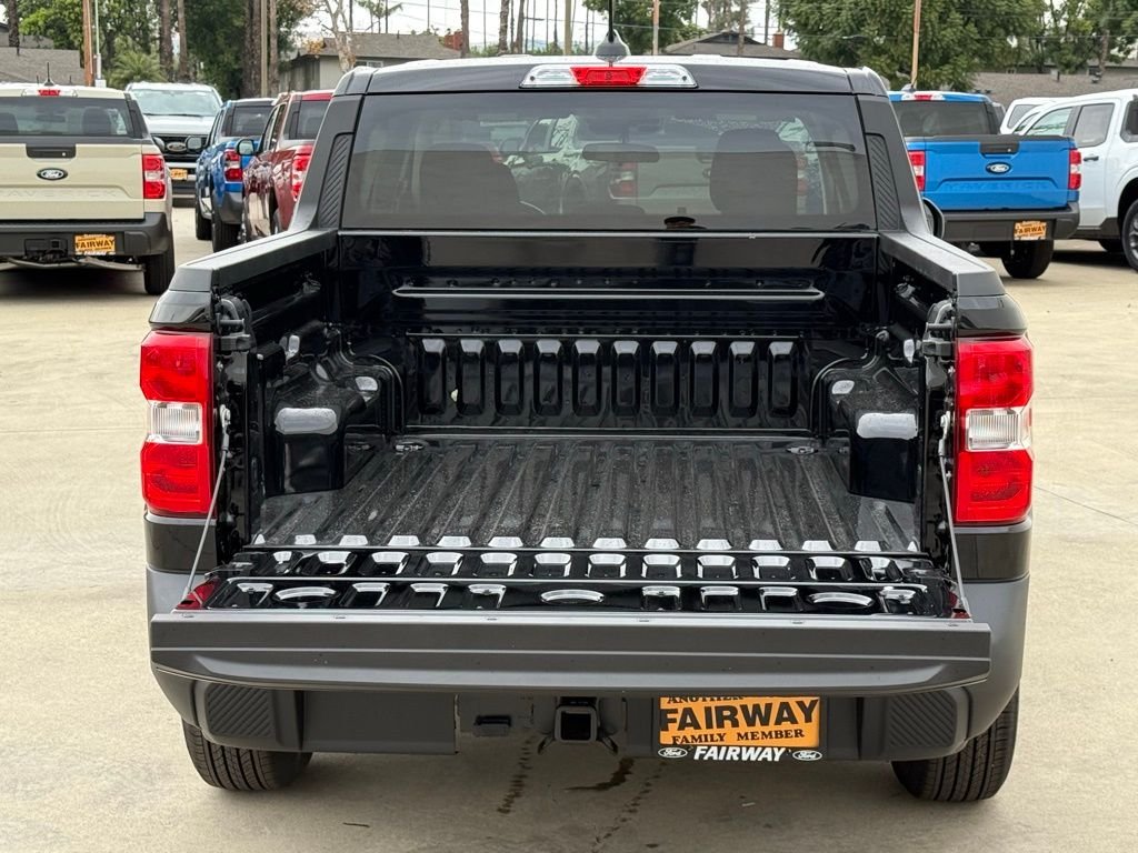 New 2025 Shadow Black Ford XLT image 14