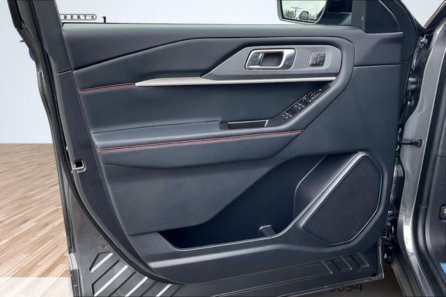 2026 Ford Explorer ST-Line - Photo 19