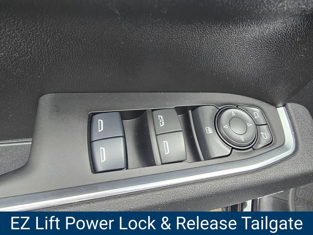 Used 2025 Black Chevrolet RST image 24