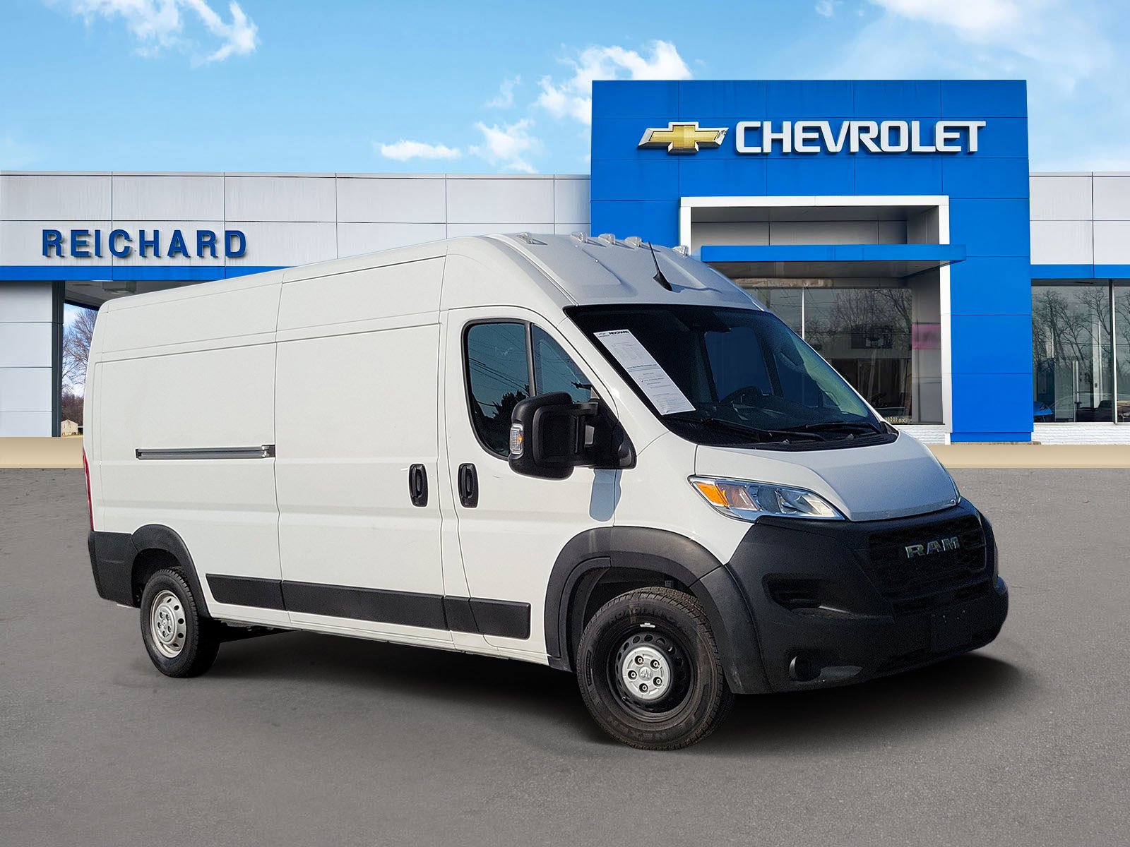 Used 2023 White Ram  image 31