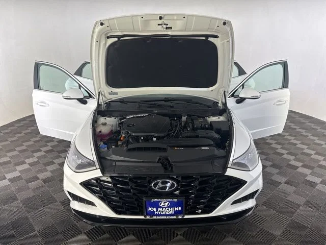 Used 2023 White Hyundai SEL image 14