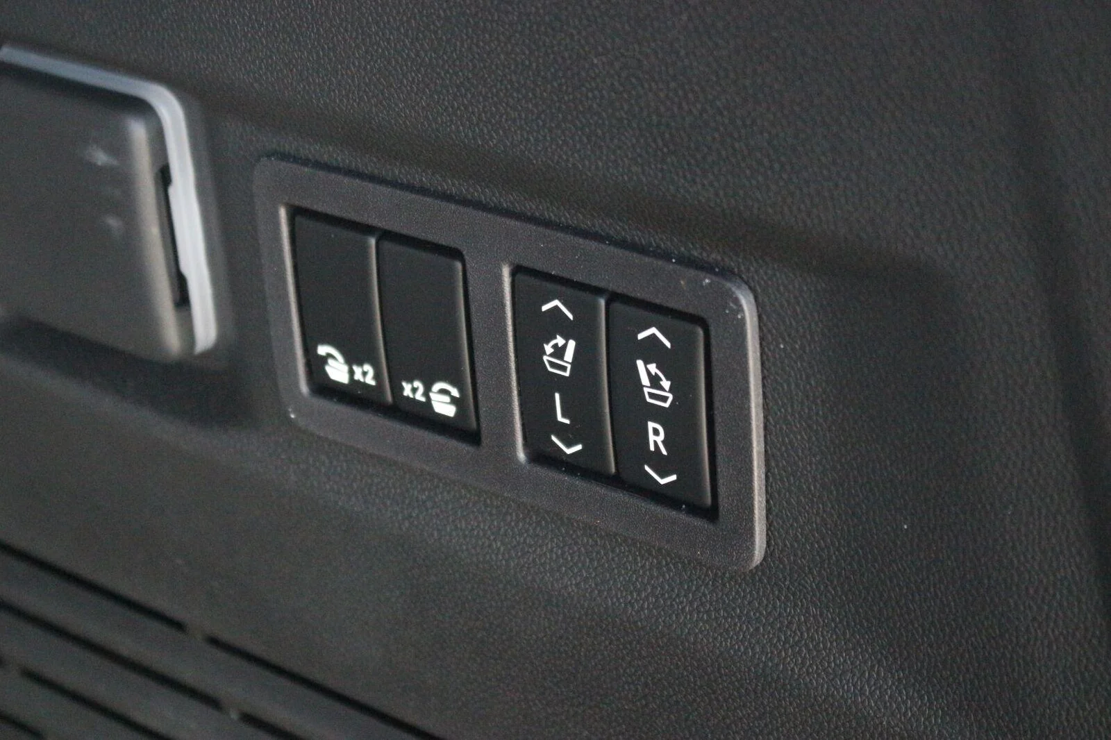 Used 2026 Onyx Black GMC Denali image 12
