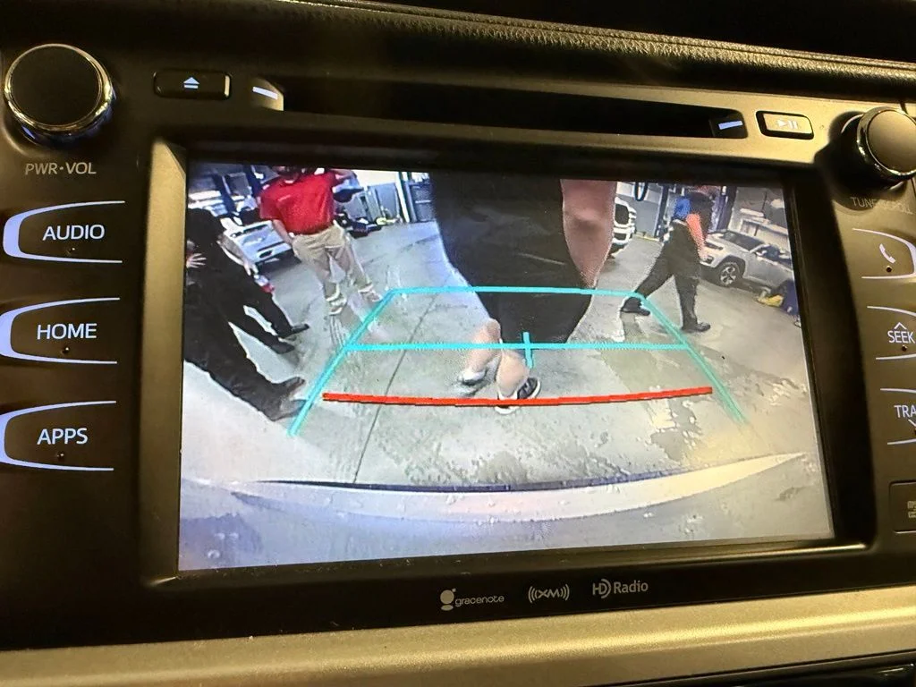 Used 2019 Silver Toyota XLE image 15