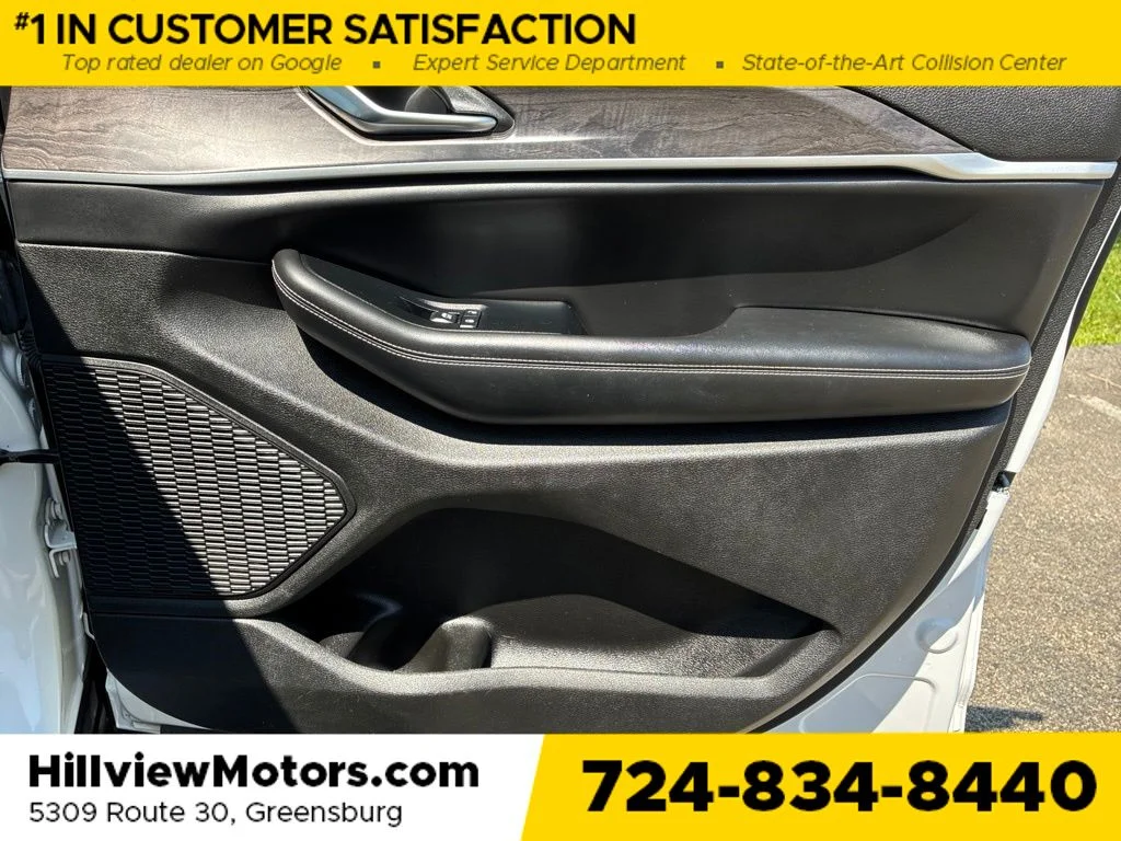 Used 2023 Bright White Clearcoat Jeep Limited image 22