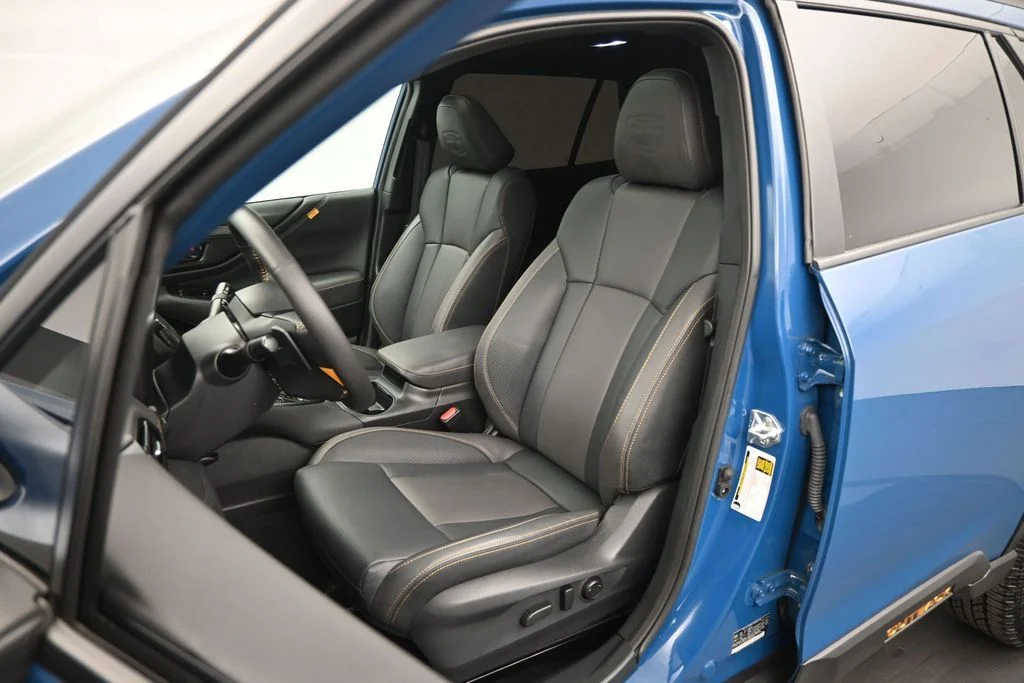 Used 2025 Blue Subaru Wilderness image 9