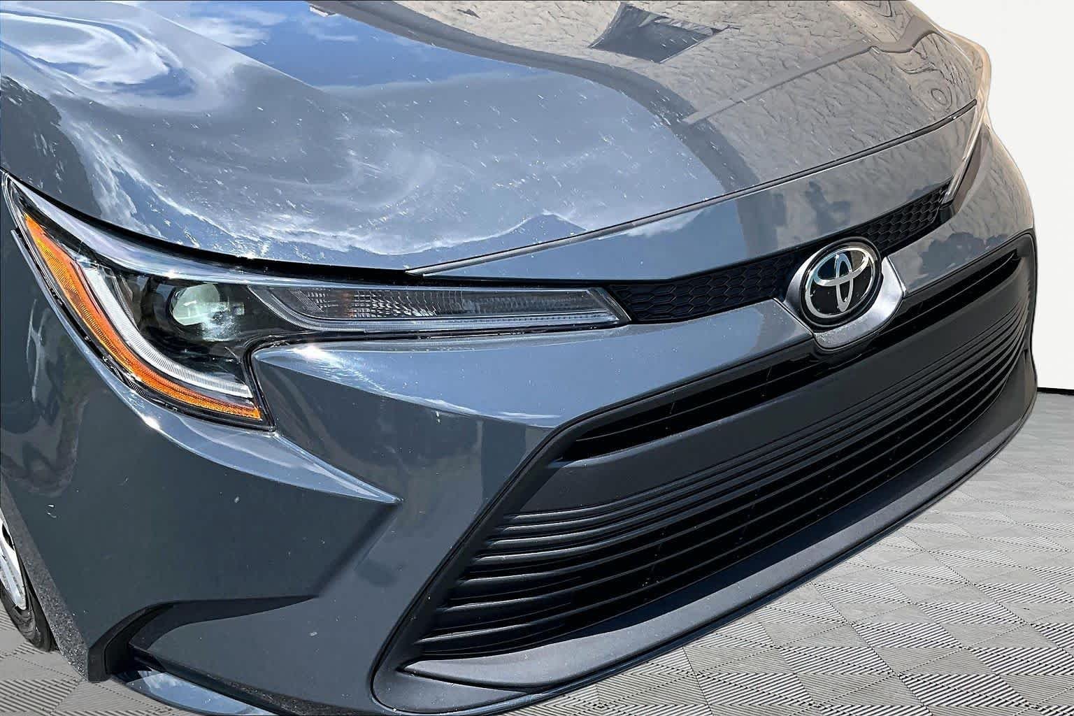 Used 2024 Underground Toyota LE image 30