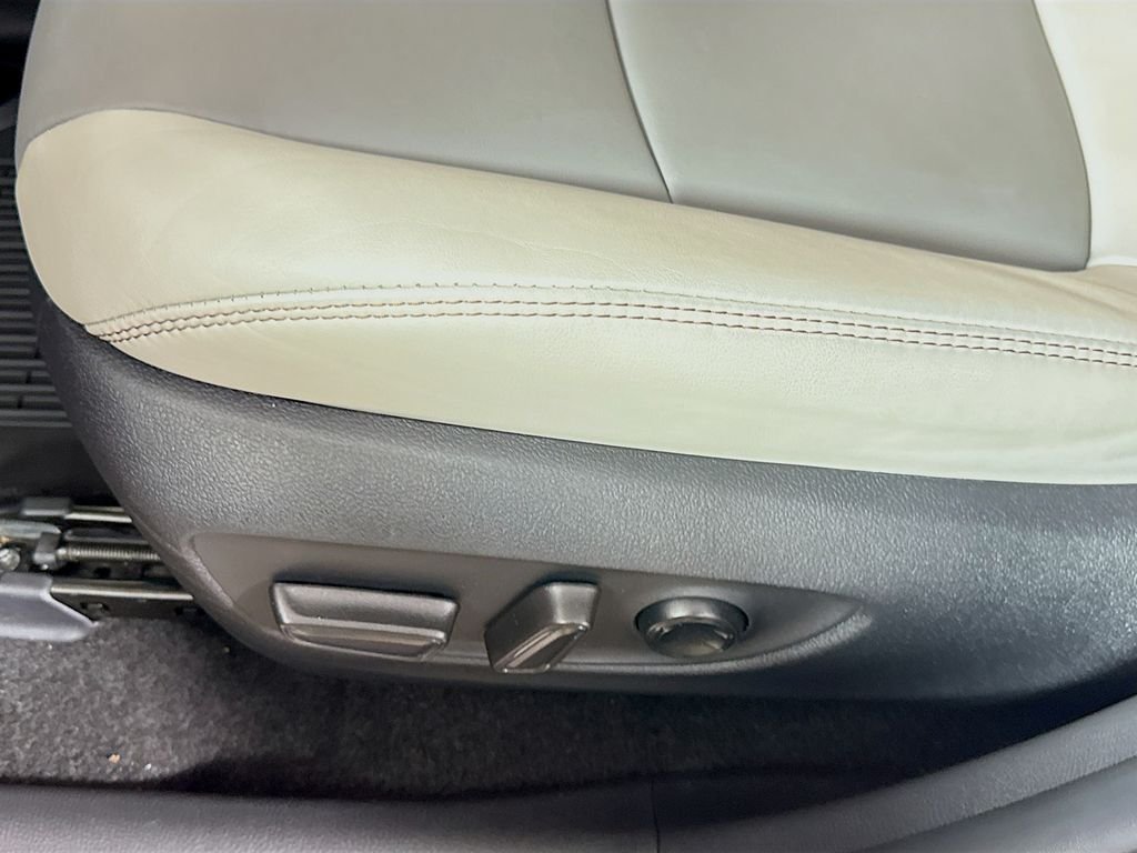 Used 2024 Ruby Flare Pearl Toyota XLE Premium image 20